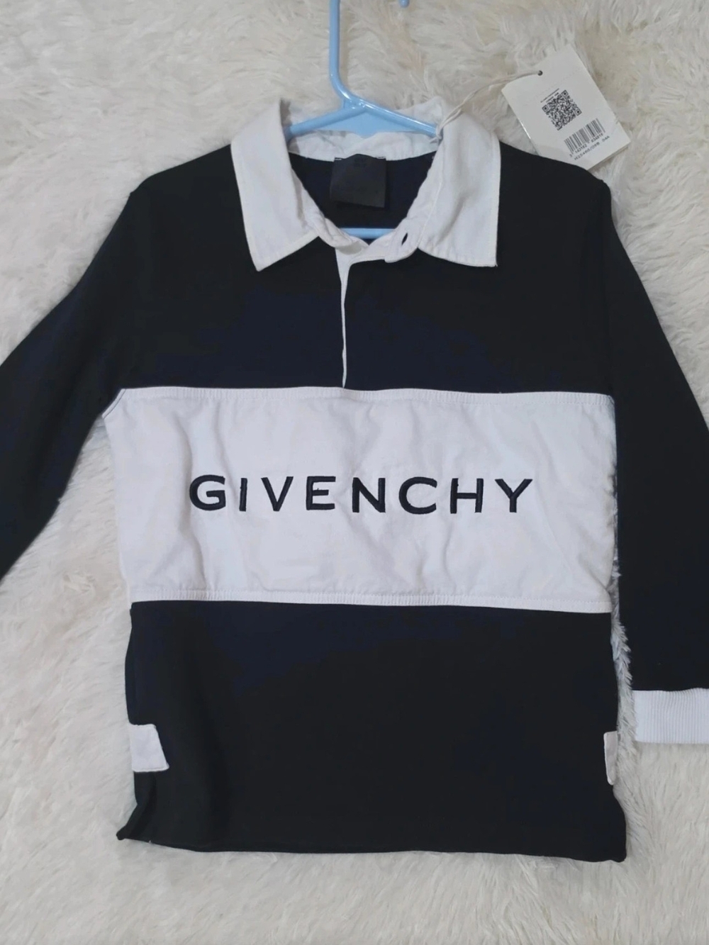 Givenchy Kids Boys Size 4 Rugby.Almost New. Black & White Kids Polo With Logo